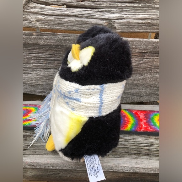 💙Pair of Penguins stuffed animal Plush Winter decor Tux Russ Berrie plushie 🖤 - Picture 7 of 14